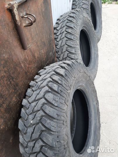 Cooper Discoverer STT 235/85 R16