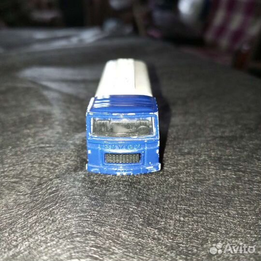 Модель грузовика majorette saviem