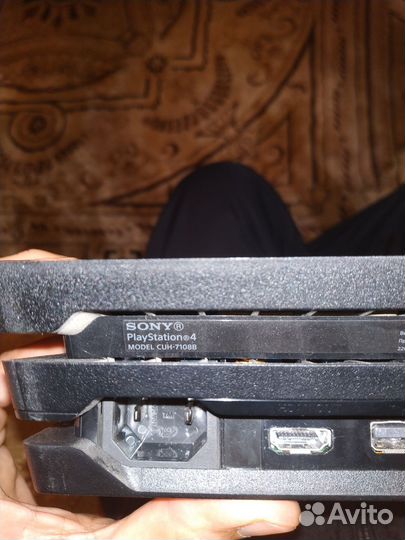 Sony playstation 4 pro 1tb