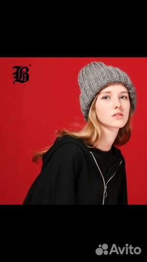 Женская шапка