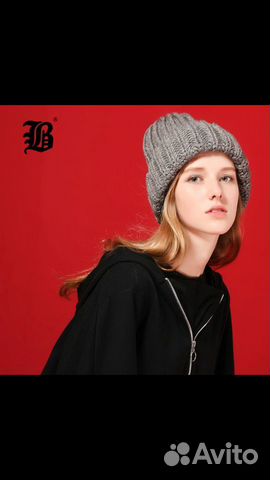 Женская шапка