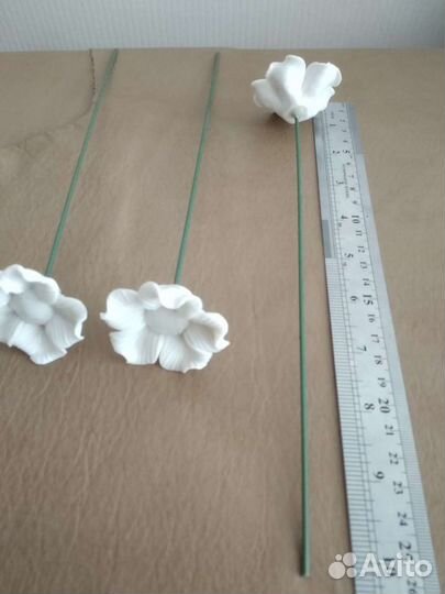 Цветы из фарфора