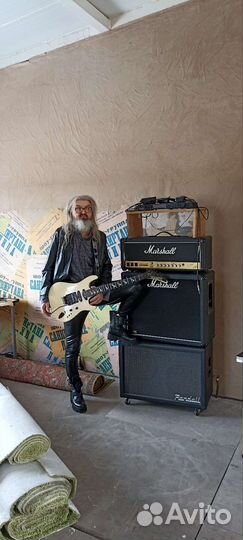 Актёр массовкиМодель