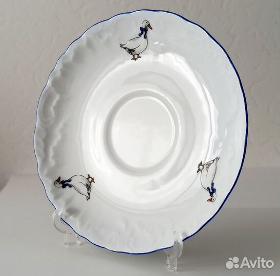 Фарфоровые столовые тарелки Рококо «Гуси»