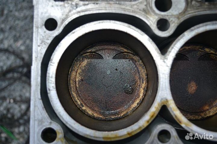 Поршень Suzuki Grand Vitara TDA4W J24B 2005