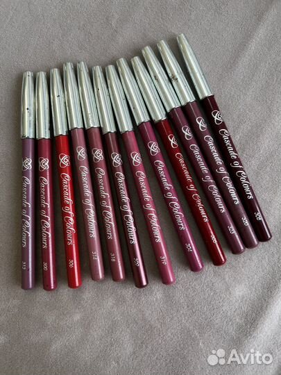 Палитра теней, карандаши, пигменты