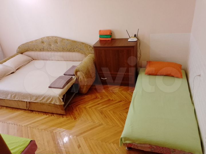 2-к. квартира, 47 м², 4/9 эт.