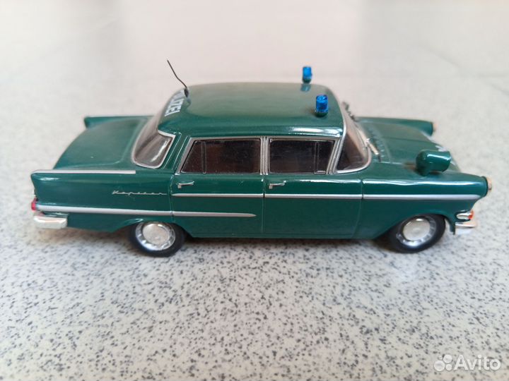 Полицейские машины мира Автолегенды