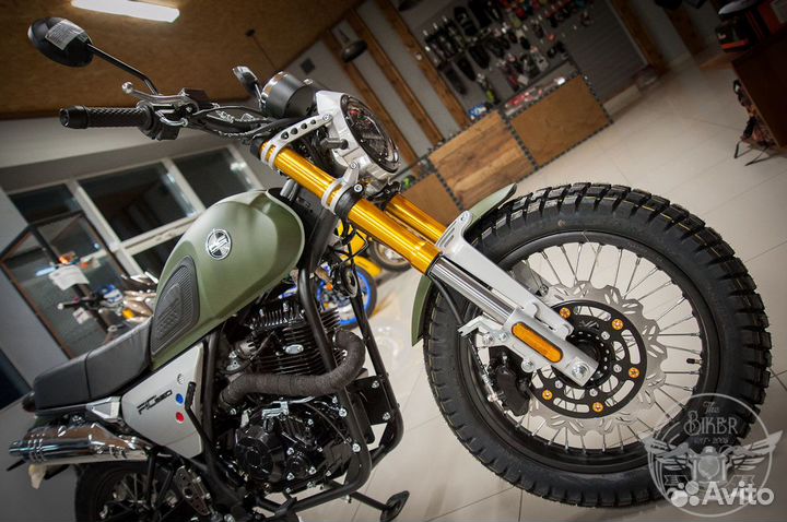 Racer RC250CK-A Triumph в мотосалоне 