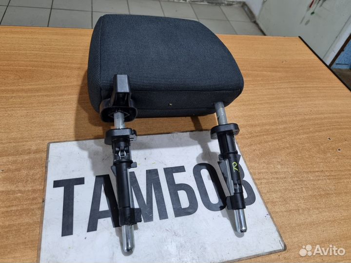 Передний L подголовник форд фиеста 6 2010 год