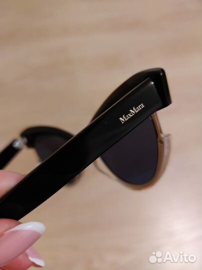 Солнцезащитные очки max mara