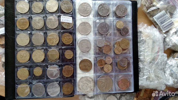 Альбом с монетами