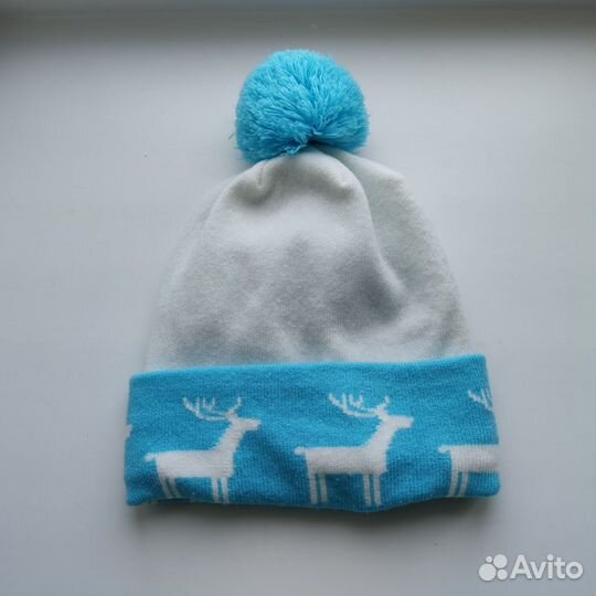 Шапка акриловая Авито Avito с помпоном оленями
