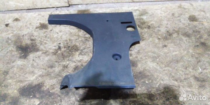 Накладка задняя правая Opel Astra H