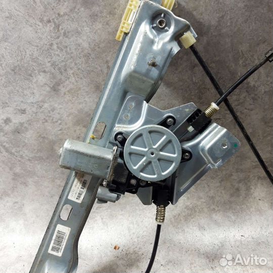 Стеклоподьемник передний Джили Эмгранд