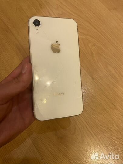 iPhone Xr, 64 ГБ