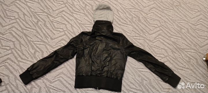 Кожаная куртка sussex