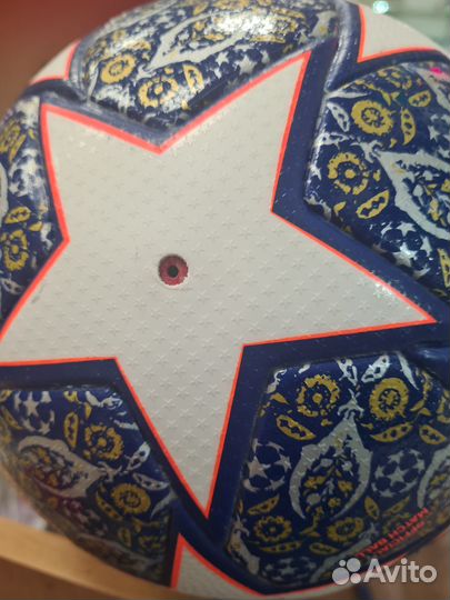 Футбольный мяч adidas лига чемпионов 2023 Istanbul