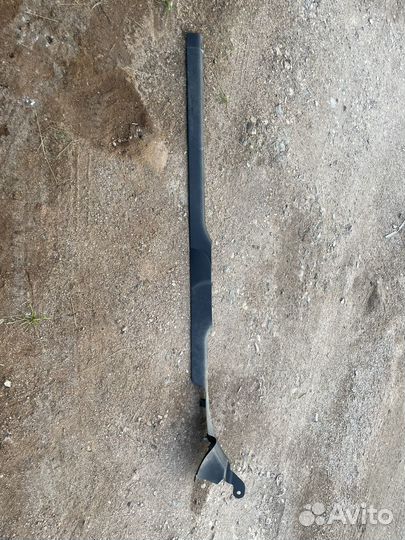 Накладка порога внутренняя правая VW Passat B5