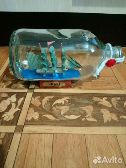 Шкатулка, статуэтки