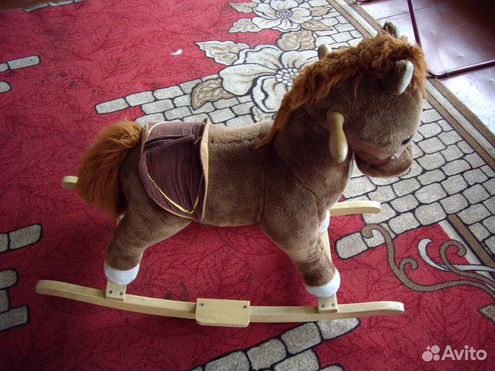 Лошадки-качалки, мягкие