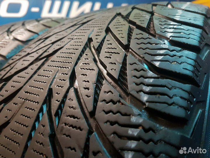 Nokian Tyres Hakkapeliitta R2 215/60 R16