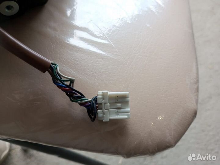 Боковое зеркало правое subaru impreza ge gh