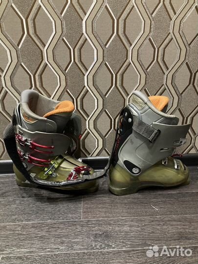 Горнолыжные ботинки