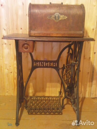 Машинка швейная Singer