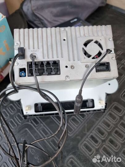 Головное устройство на тойота хайлендер 2011-2013