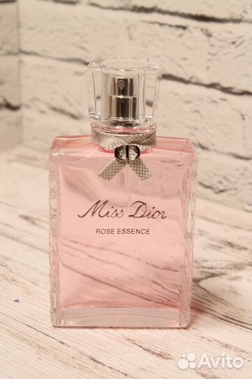 Парфюм Miss Dior Rose Essence
