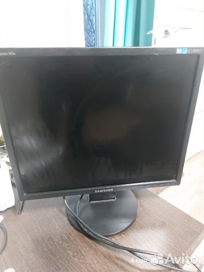 Монитор samsung 943n