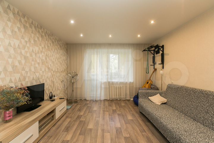 2-к. квартира, 56 м², 3/5 эт.