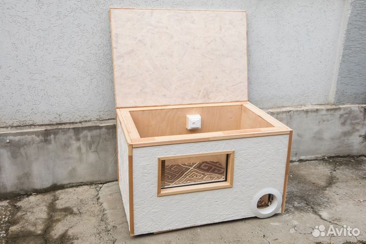 Домик, будка для кошек и собак