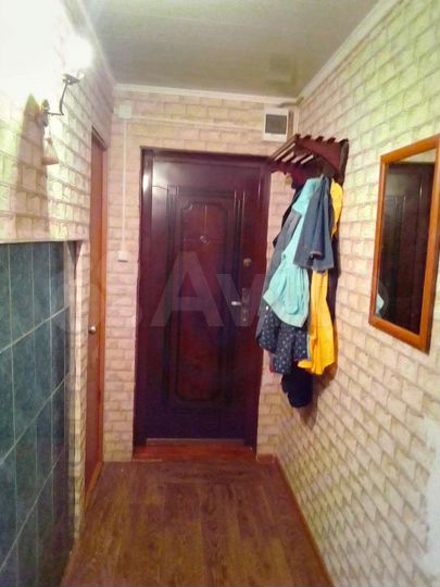 3-к. квартира, 48 м², 1/1 эт.