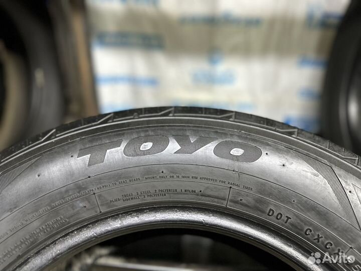 Toyo NanoEnergy Van 215/70 R16C 108T