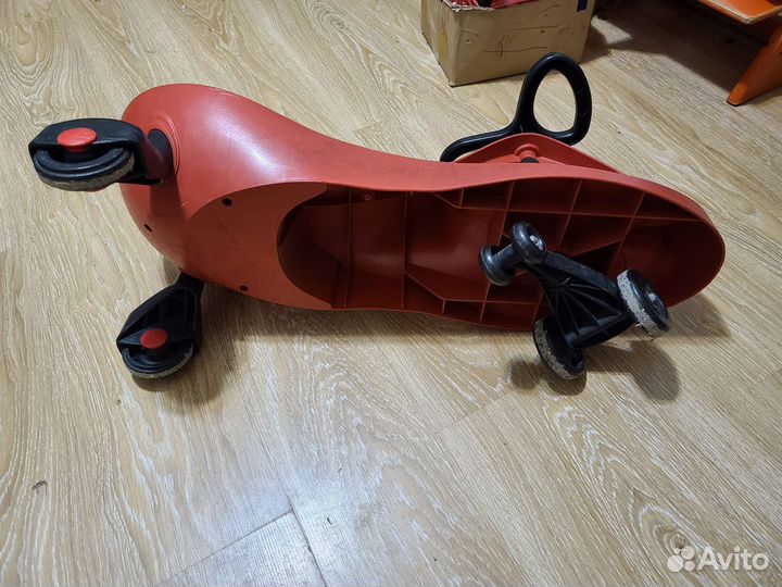 Машинка бибикар