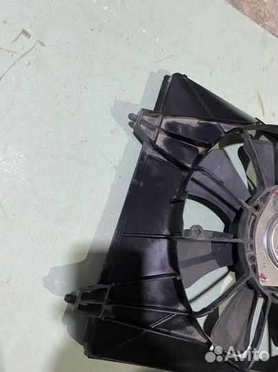 Вентилятор охлаждения правый honda cr-v 3 RE