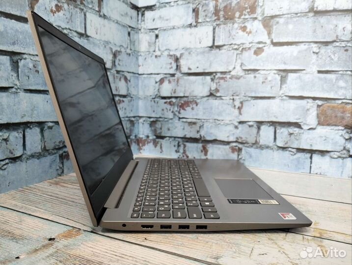 Ноутбук Lenovo S145 на запчасти