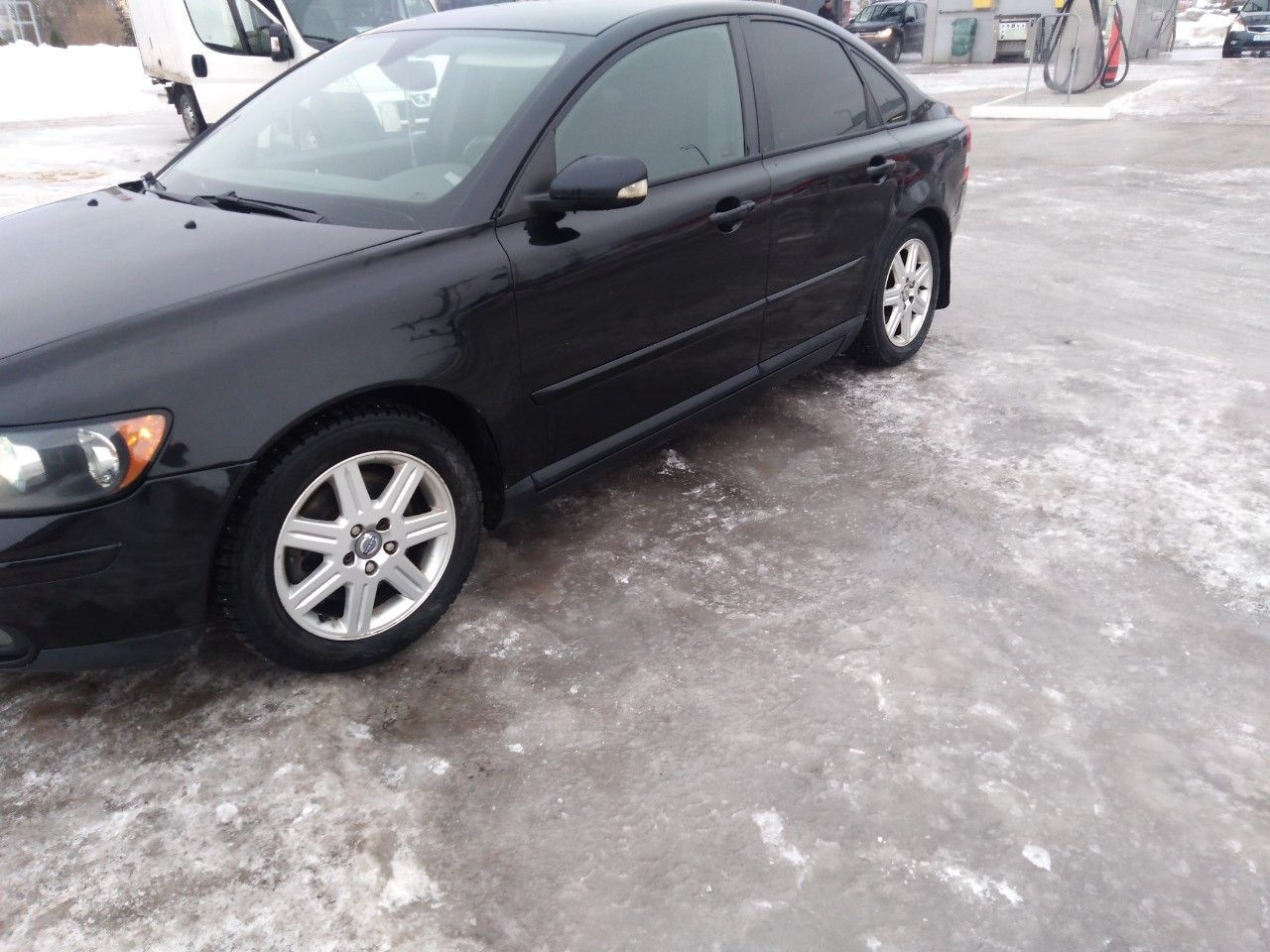 Volvo S40: фото владельца