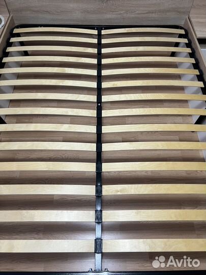 Кровать двухспальная 160 200 без матраса бу