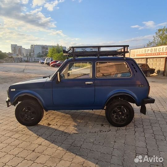 LADA 4x4 (Нива) 1.7 МТ, 2006, 130 000 км