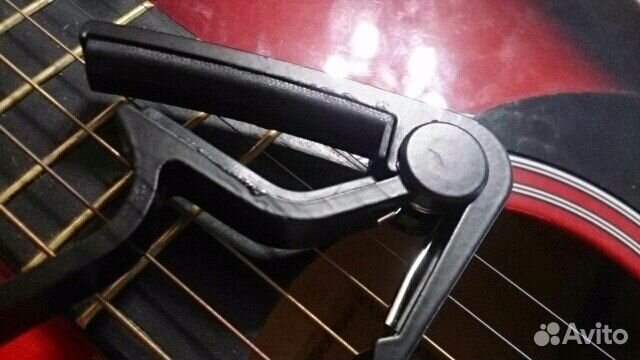 Каподастр для гитары