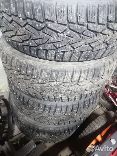 Nordman 7 215/60 R17