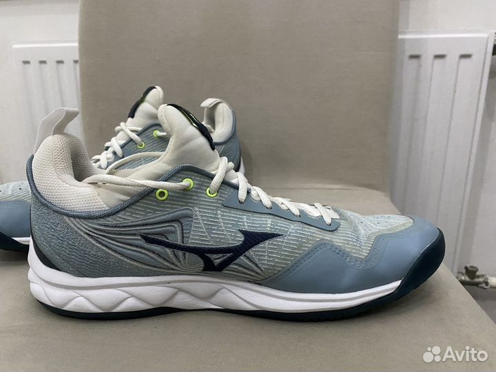 Кроссовки волейбольные Mizuno wave luminous 2