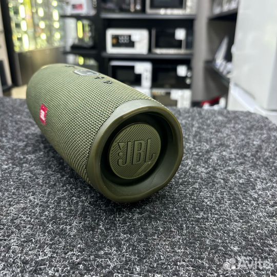 Портативная акустика JBL Charge 4