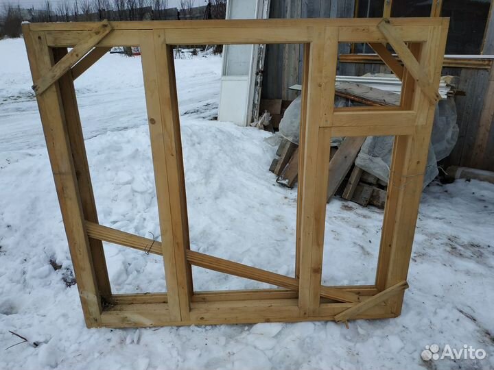 Деревянный оконный блок
