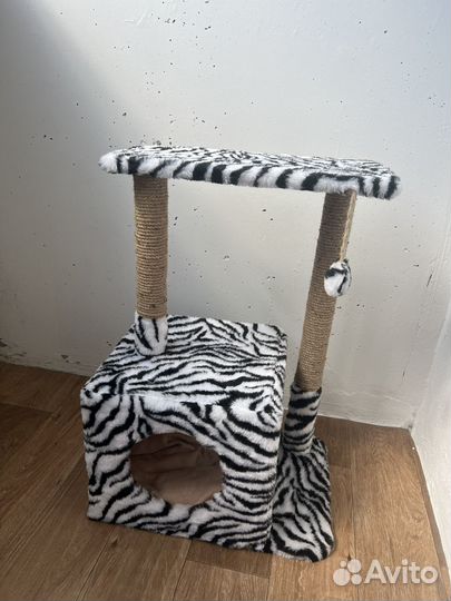 Домик для кошки с когтеточкой новый