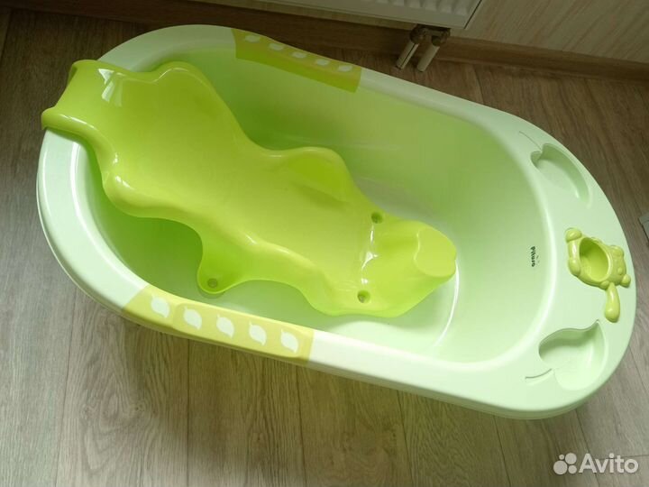 Ванночка для купания с горкой
