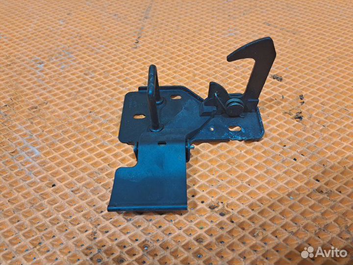 Замок капота Audi Q7 4L BHK 2009